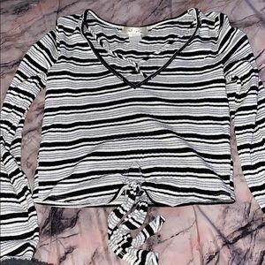 Long sleeve crop top